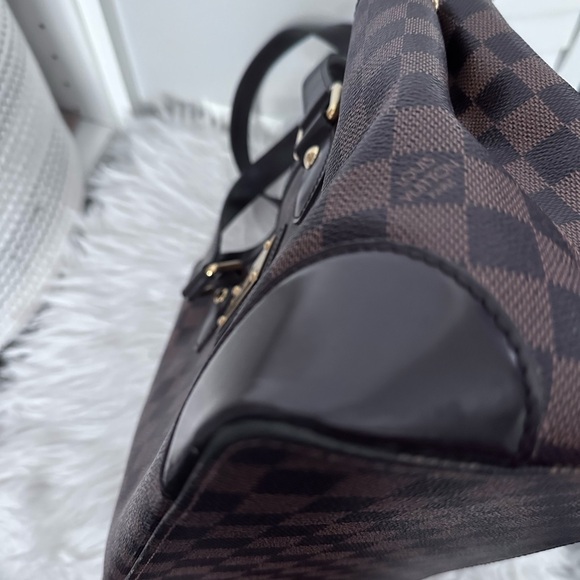 Louis Vuitton Damier Tote Bag - Picture 11 of 14